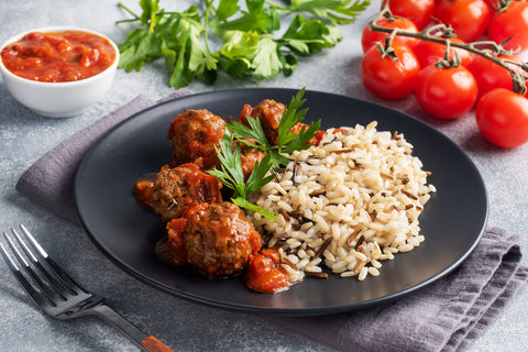 Boulettes de Viande au Four, Sauce Tomate & Riz